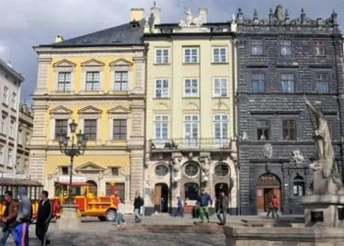 Apartment сучасна на площі ринок 3 після ремонту у місті львові самий центер *